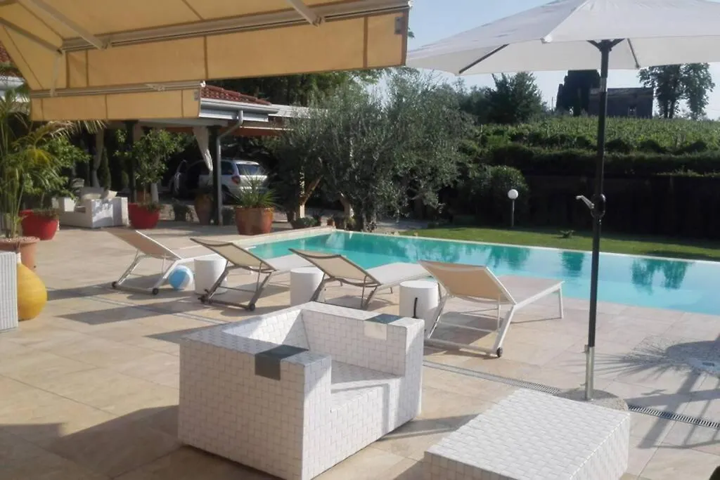 Villa Benacus Lazise 0*,  Italy