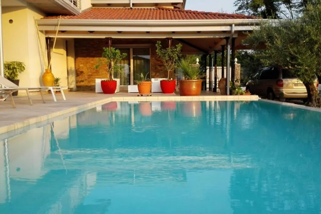 Villa Benacus Lazise 0*,  Italy